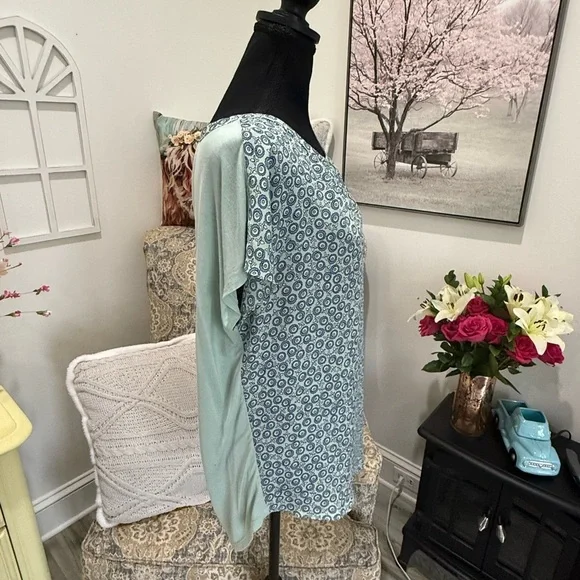 LOFT Green Relaxed Short Sleeve T-Shirt - Picture 6 of 7